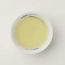 Load image into Gallery viewer, 梨山翠峰高山茶&lt;br&gt;リザンスイホウコウザンチャ&lt;br&gt;Lishan Cuifeng High mountain Oolong Tea
